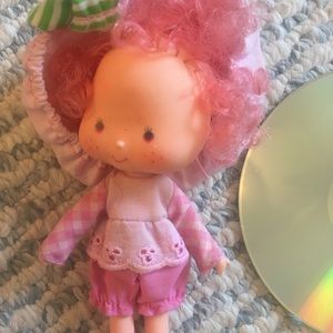 Vintage strawberry shortcake doll